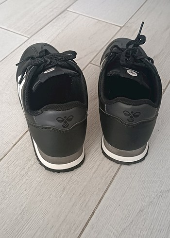 37 Beden Sıfır Hummel Siyah-beyaz 37