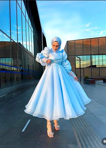 Mavi prenses model tesettür kiralık elbise - Görsel 3