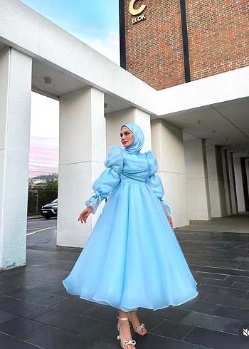 Mavi prenses model tesettür kiralık elbise - Görsel 2