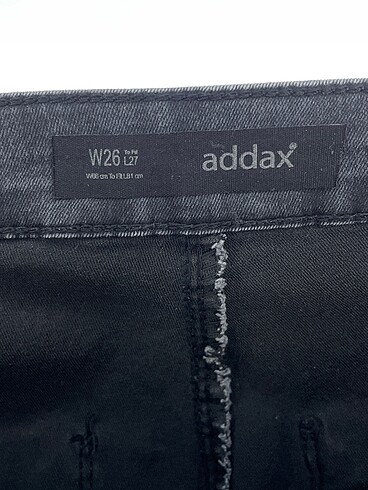 26 Beden siyah Renk Addax Jean / Kot %70 İndirimli.