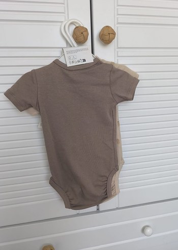 Bej Dinozor Desenli Bebek Kısa Kollu Body - Görsel 2