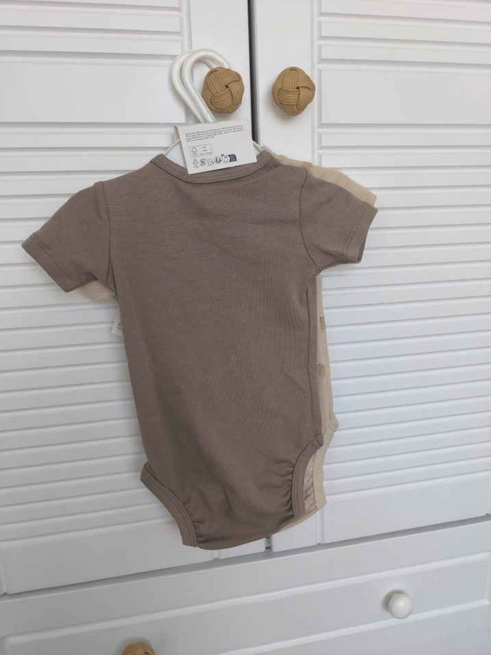 Bej Dinozor Desenli Bebek Kısa Kollu Body - Görsel 2