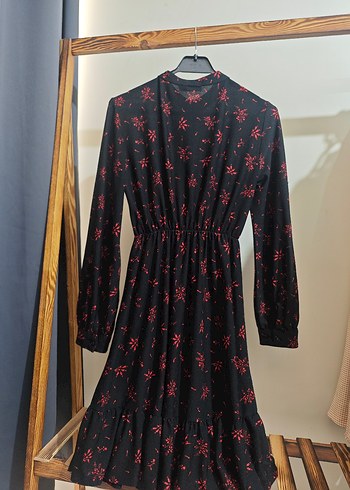 Zara Uzun Kollu Siyah Çiçekli Bohem Elbise
