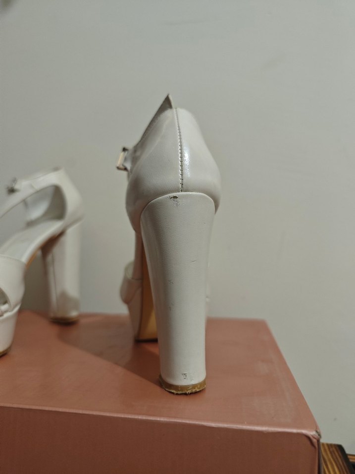 Diger Beyaz Platform Topuklu Kadın Ayakkabı - Görsel 3