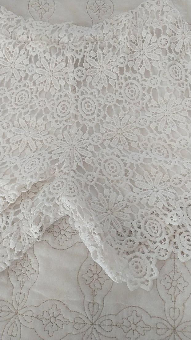 Dantel Detaylı Beyaz Bohem Kadın Şal - Görsel 2