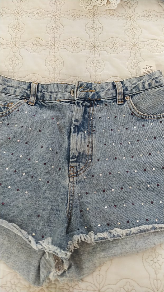 Pul İşlemeli Kadın Kot Şort - Görsel 2