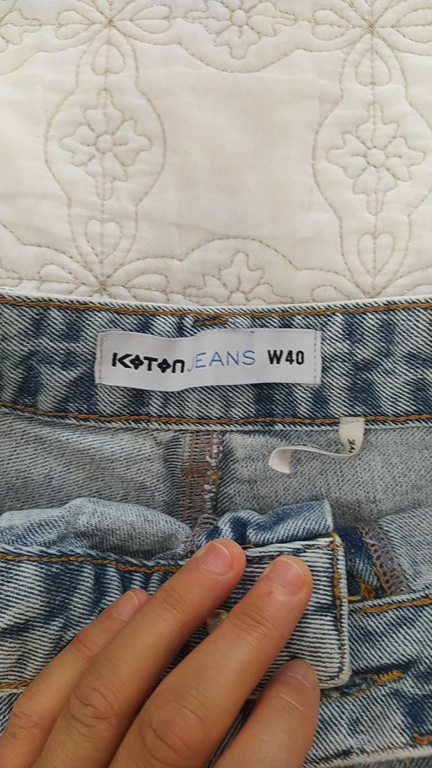 Pul İşlemeli Kadın Kot Şort - Görsel 3