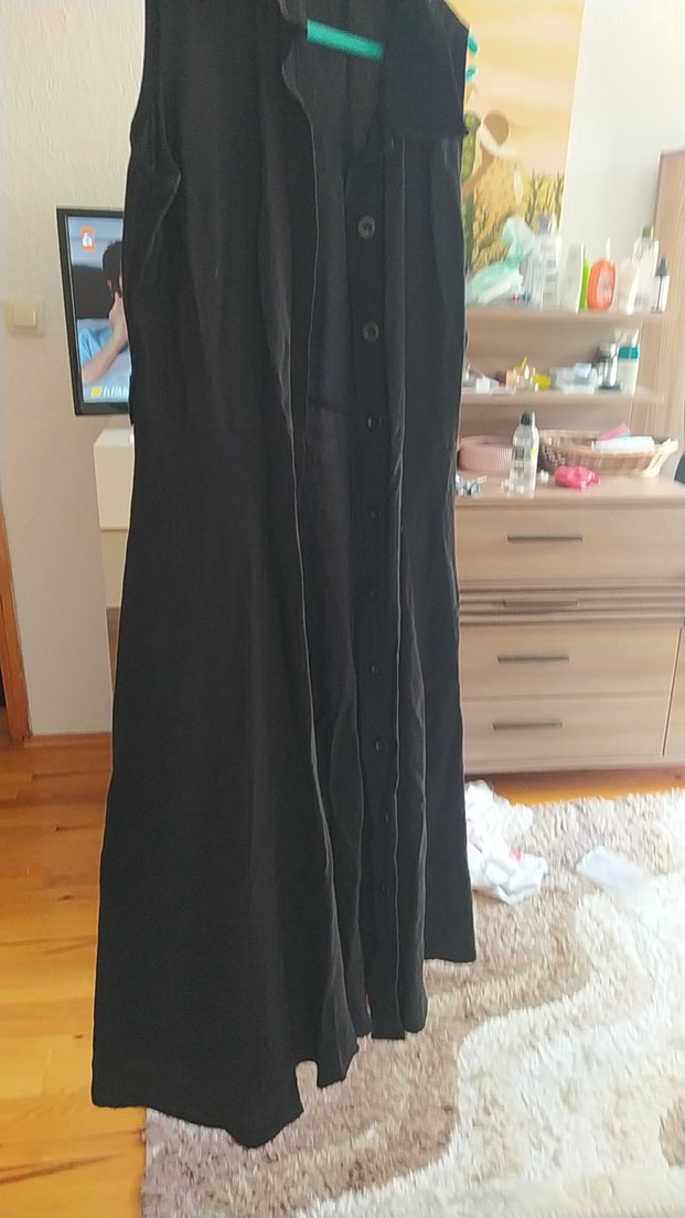 Siyah Pilili Uzun Kolsuz Ofis Elbisesi - Görsel 4