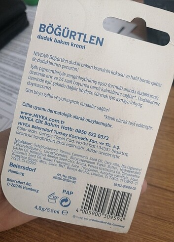 Nivea Nivea dudak nemlendirici 