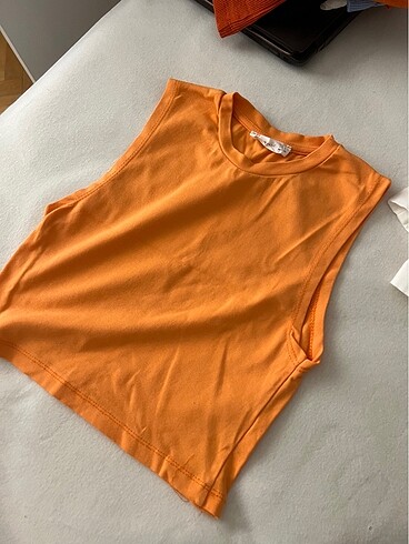 Göbeği açık olmayan body