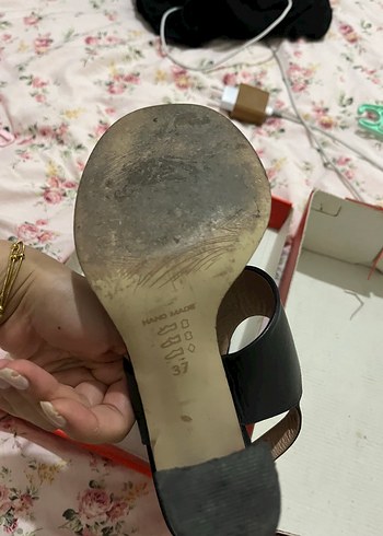 37 Beden Siyah Dolgu Topuklu Kadın Sandalet