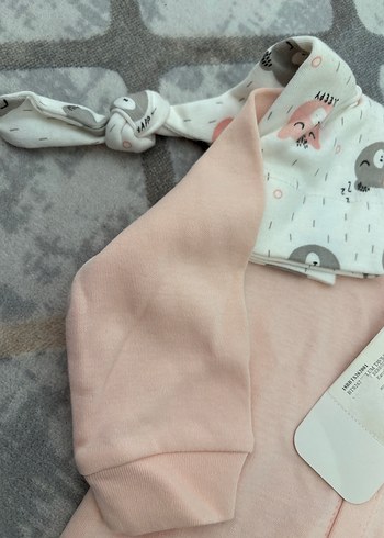 Breeze Kız bebek yenidoğan tulum şapka