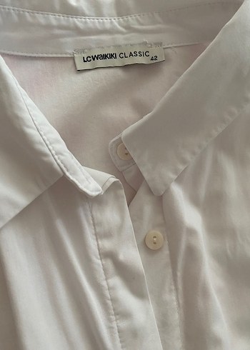 Beyaz Kemerli Kadın Gömlek - Görsel 4