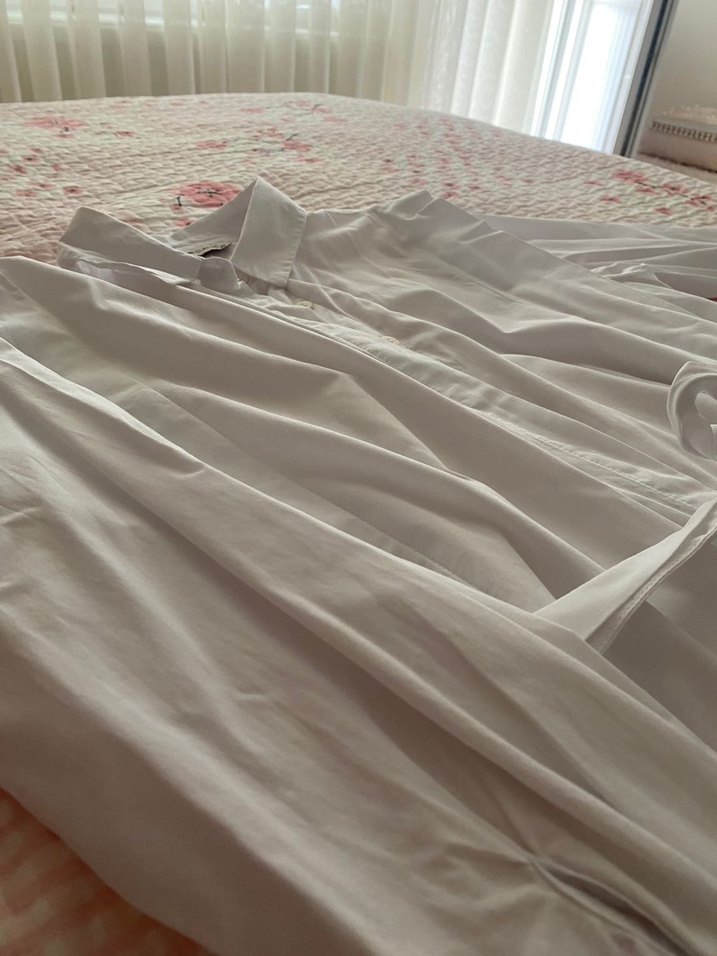 Beyaz Kemerli Kadın Gömlek - Görsel 5