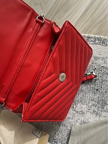  Beden bordo Renk Bershka askılı çanta