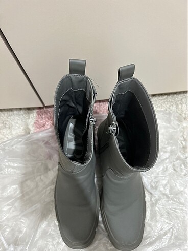 39 Beden Zara bot