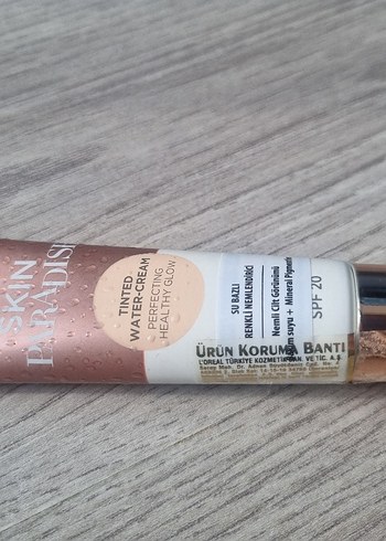L'Oréal Skin Paradise Tonlu Su Bazlı BB Krem SPF20 - Görsel 2