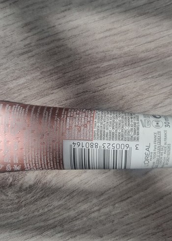 L'Oréal Skin Paradise Tonlu Su Bazlı BB Krem SPF20 - Görsel 4