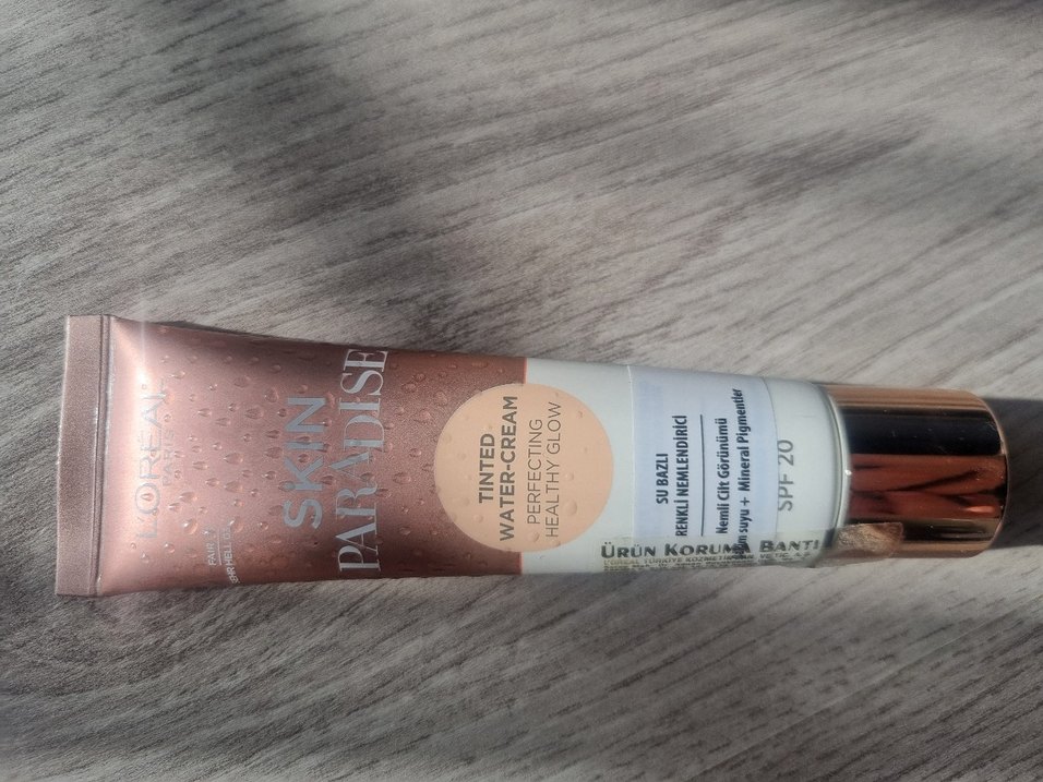 L'Oréal Skin Paradise Tonlu Su Bazlı BB Krem SPF20 - Görsel 3