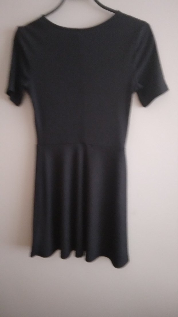 V Yakalı Siyah Midi Kadın Elbise - Görsel 4