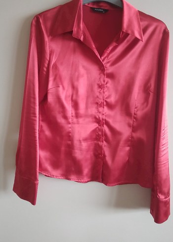 Kırmızı Saten Düğmeli Gömlek Yakalı Kadın Bluz - Görsel 2