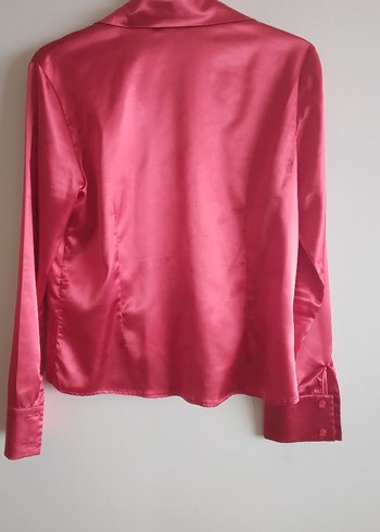 Kırmızı Saten Düğmeli Gömlek Yakalı Kadın Bluz - Görsel 4