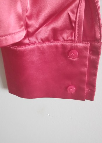 Kırmızı Saten Düğmeli Gömlek Yakalı Kadın Bluz - Görsel 6