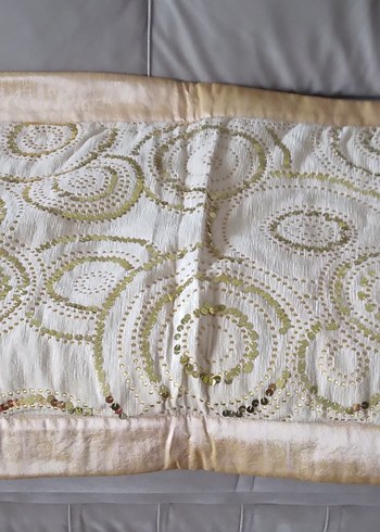 Pul işlemeli Kapitoneli Bej Yatak Örtüsü - Görsel 11