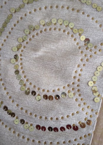 Pul işlemeli Kapitoneli Bej Yatak Örtüsü - Görsel 8