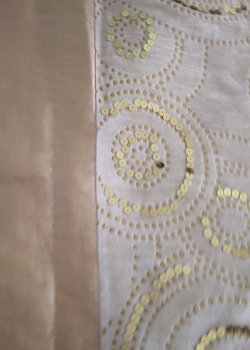 Pul işlemeli Kapitoneli Bej Yatak Örtüsü - Görsel 9