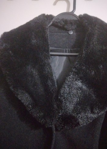 Kadın Siyah Peluş Yakalı Manto - Görsel 8