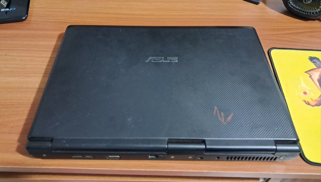 Siyah ASUS Dizüstü Bilgisayar - Görsel 4