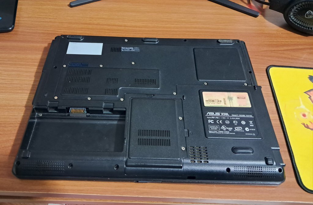 Siyah ASUS Dizüstü Bilgisayar - Görsel 5