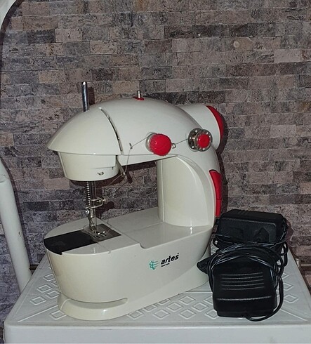 Artes marka mini dikiş makinesi