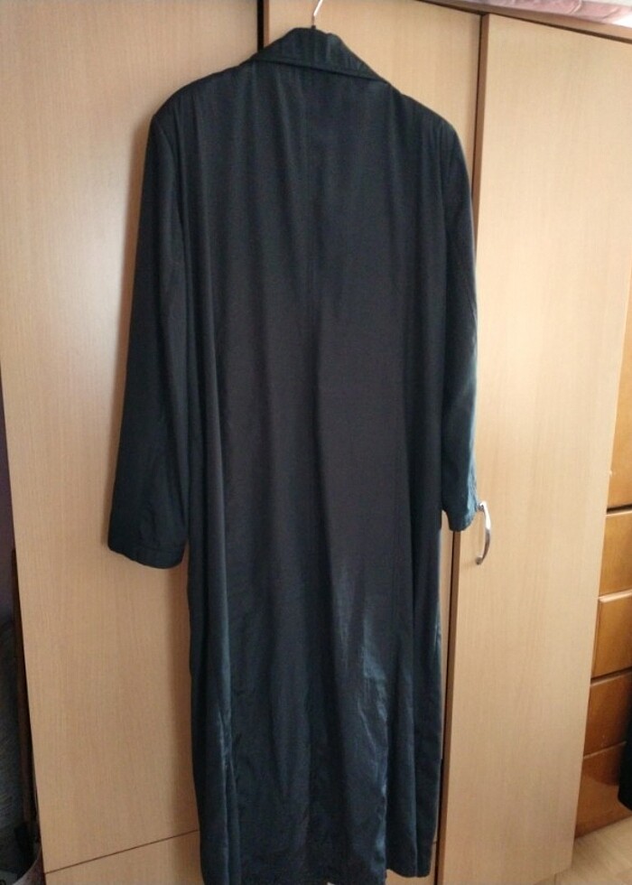 Mevsimlik pardesü hiç bir şey yok yeni gibi - Görsel 3