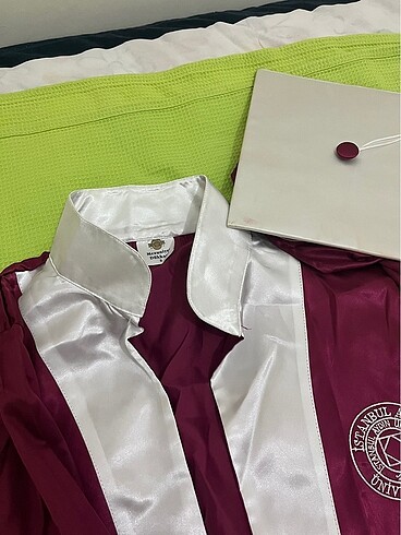 Diğer İstanbul Aydın Üniversitesi Cübbesi