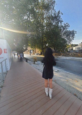 Siyah Uzun Kollu Straplez Mini tulum - Görsel 2