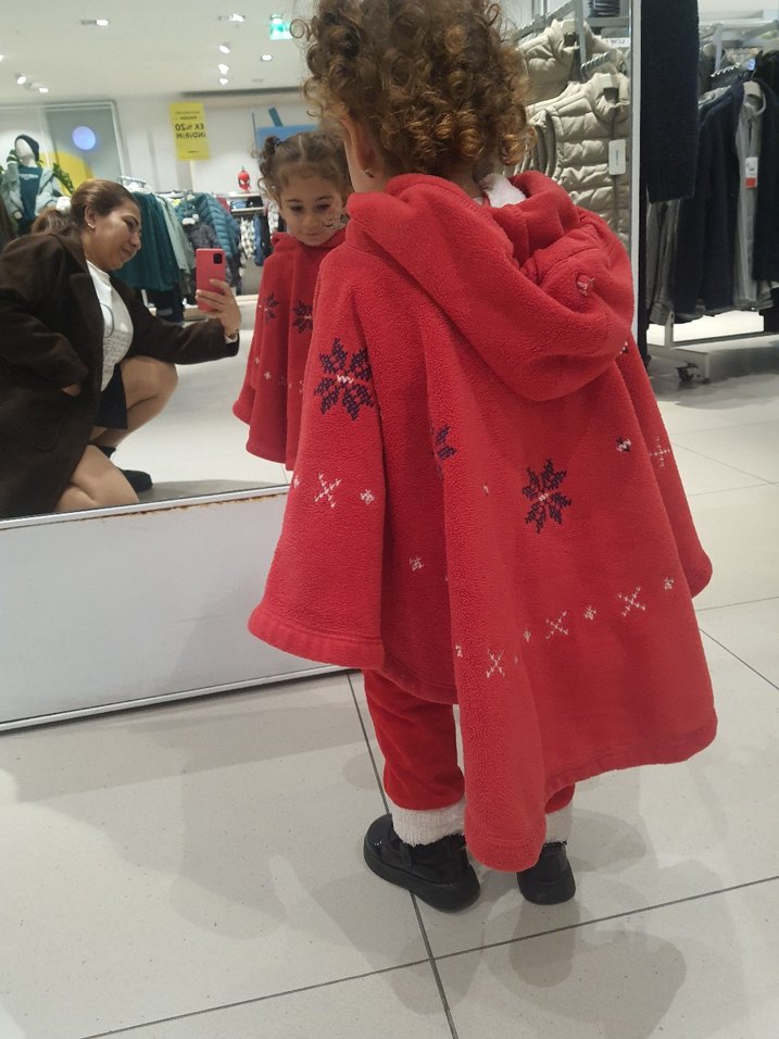 Kız Çocuk Kırmızı Nakışlı Poncho - Görsel 3