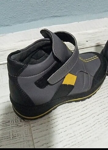 Çocuk bot - Görsel 2