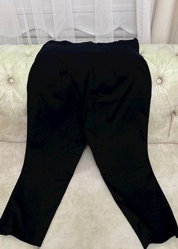 Siyah Kadın Midi Kumaş Pantolon - Görsel 3