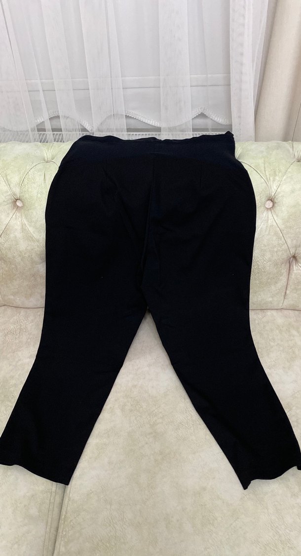 Siyah Kadın Midi Kumaş Pantolon - Görsel 3