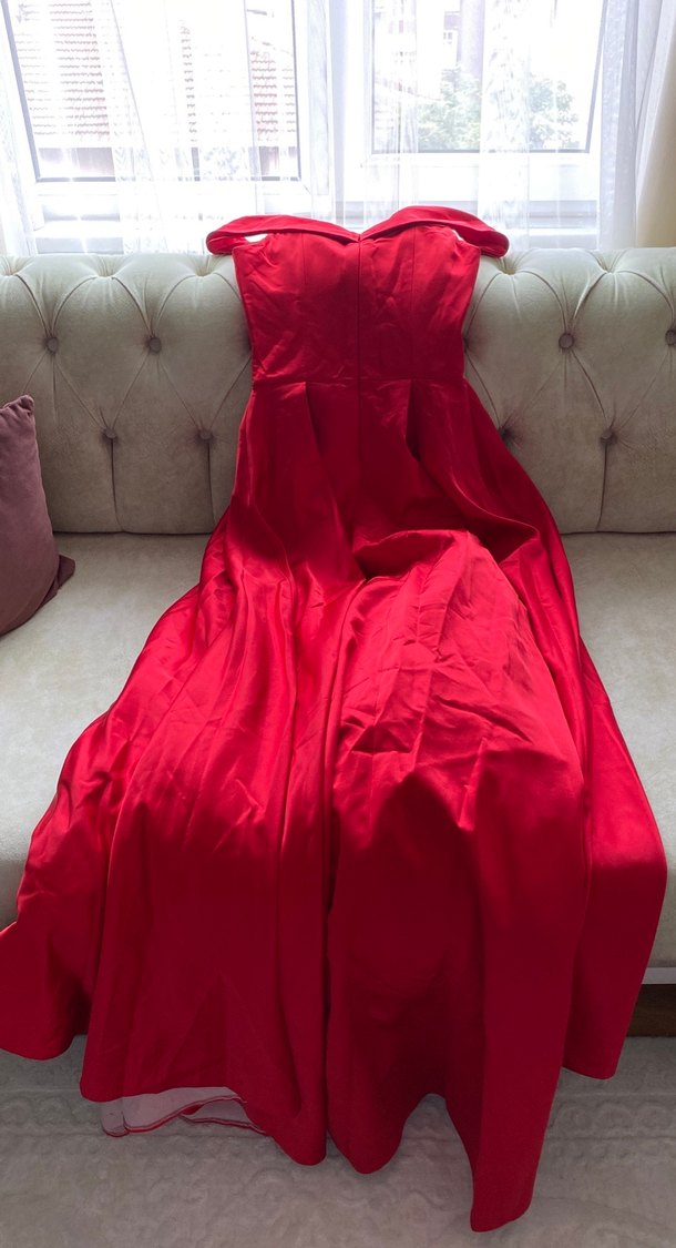 Kırmızı Drapeli Uzun Abiye Elbise - Görsel 3