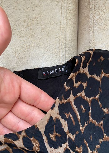 Leopar Desenli Kolsuz Bluz - Görsel 3