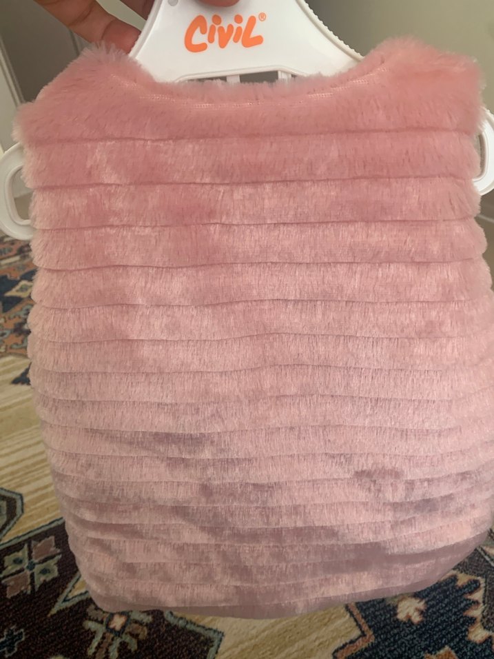 Kız Çocuk Pembe Kürklü Yelek - Görsel 3