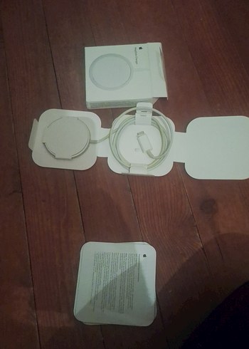 Apple orjınal mag safe