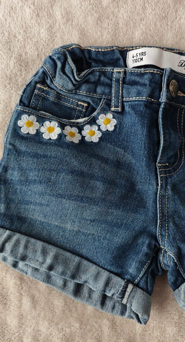 Nakışlı Düğmeli Mavi Kız Kot Şort - Görsel 2