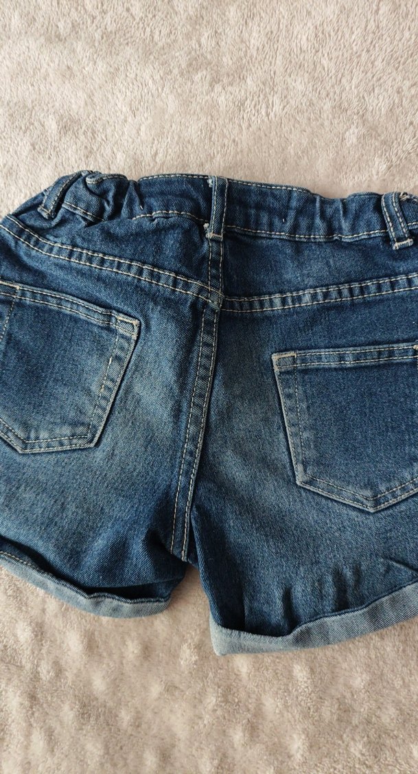 Nakışlı Düğmeli Mavi Kız Kot Şort - Görsel 4