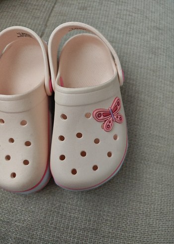 LC Waikiki Kız Çocuk Pembe Cırt Cırtlı Terlik