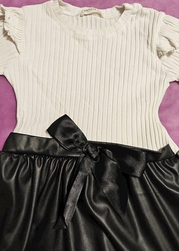 Kız Çocuk Beyaz Üst Siyah Etekli Elbise - Görsel 2