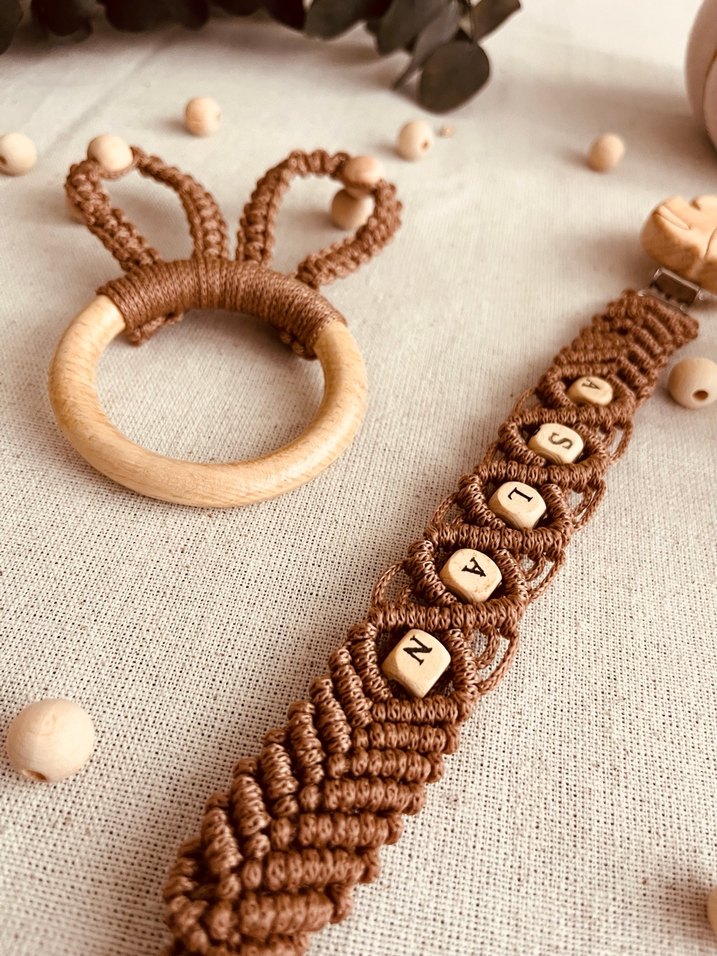 Kahverengi Makrome Diş Kaşıyıcı ve Emzik Askısı - Görsel 3